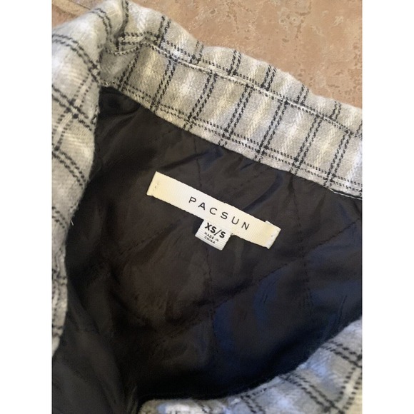 PacSun XS/S Quilted Lined Plaid Shacket Black Gray White Check Button Down Shirt - Picture 10 of 11